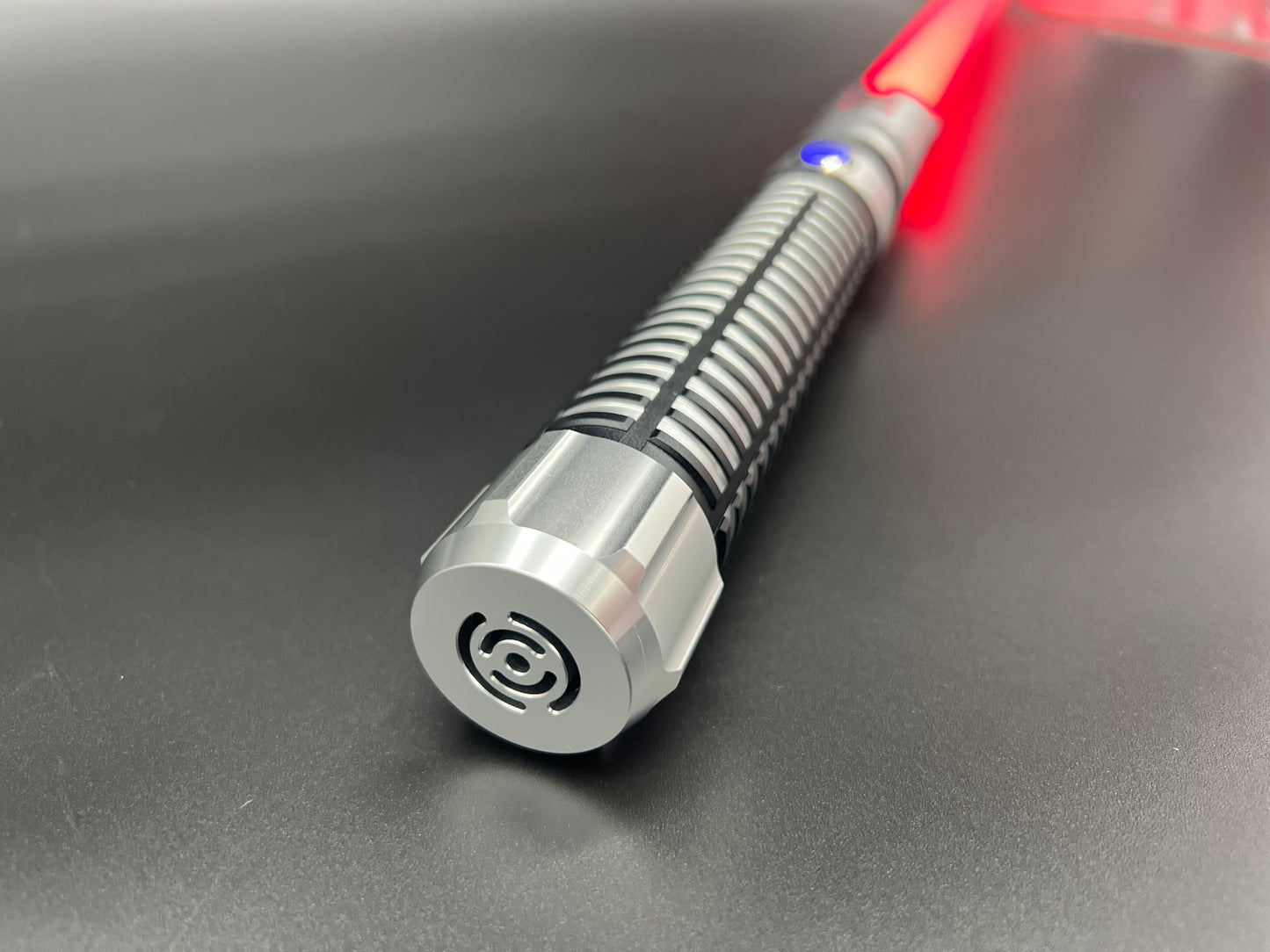 THE SORZUS SYN LIGHTSABER