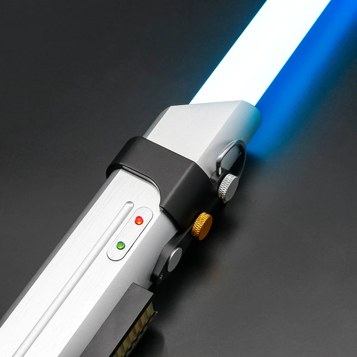 THE ATTACK OF ANAKIN DX SABER