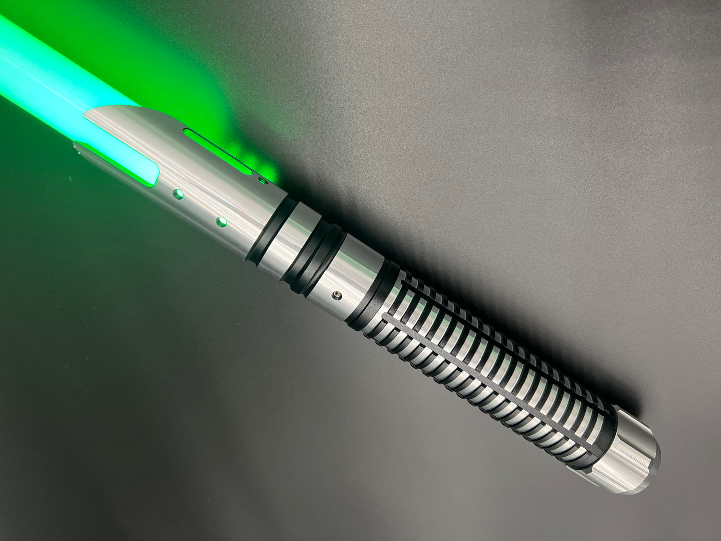 THE SORZUS SYN LIGHTSABER