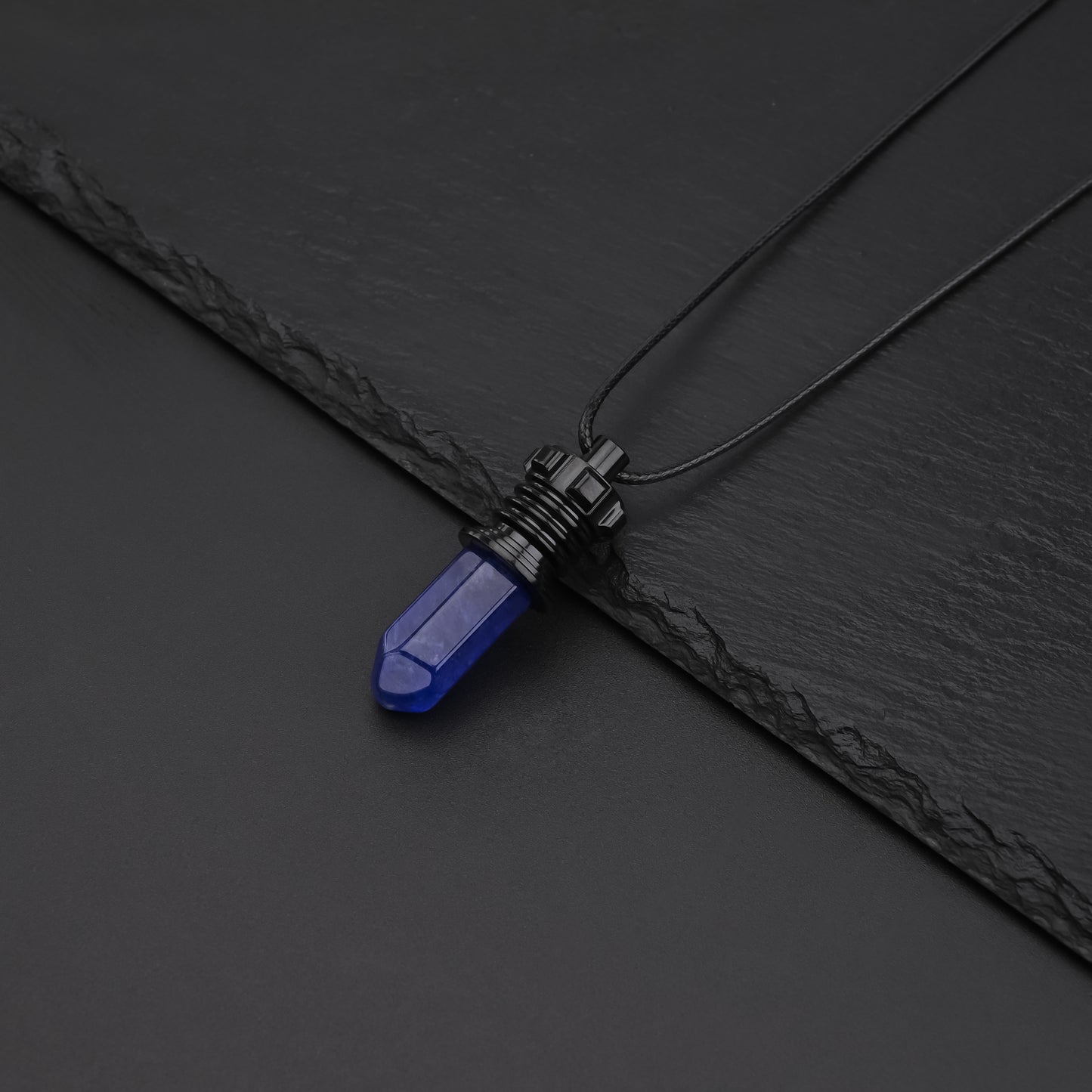 KYBER CRYSTAL NECKLACE