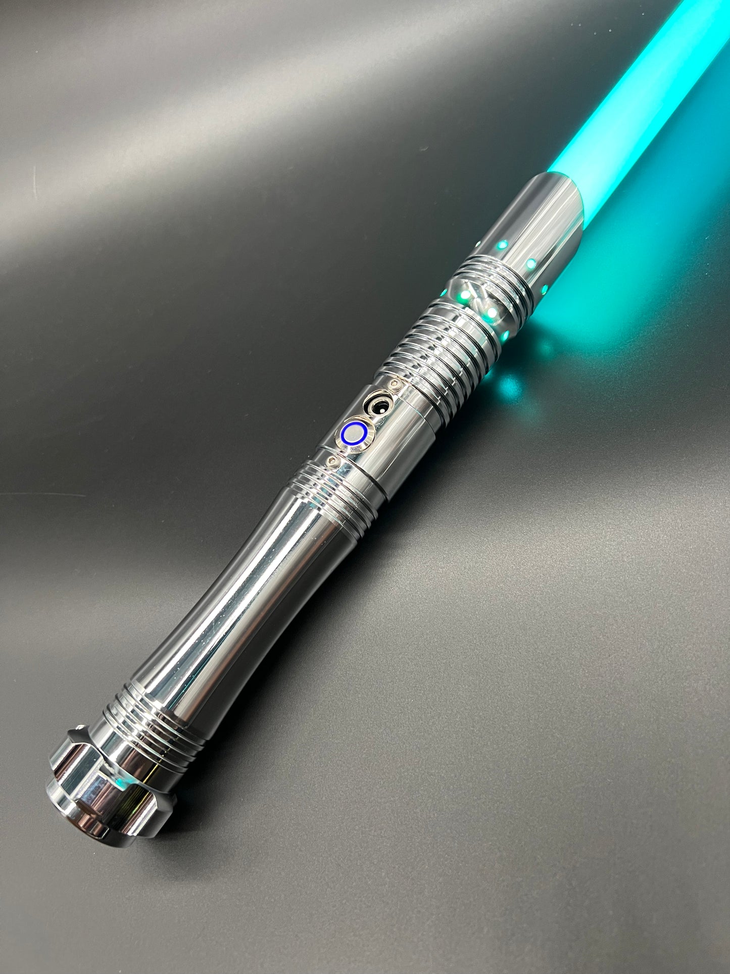 THE SHINING JEDI LIGHTSABER