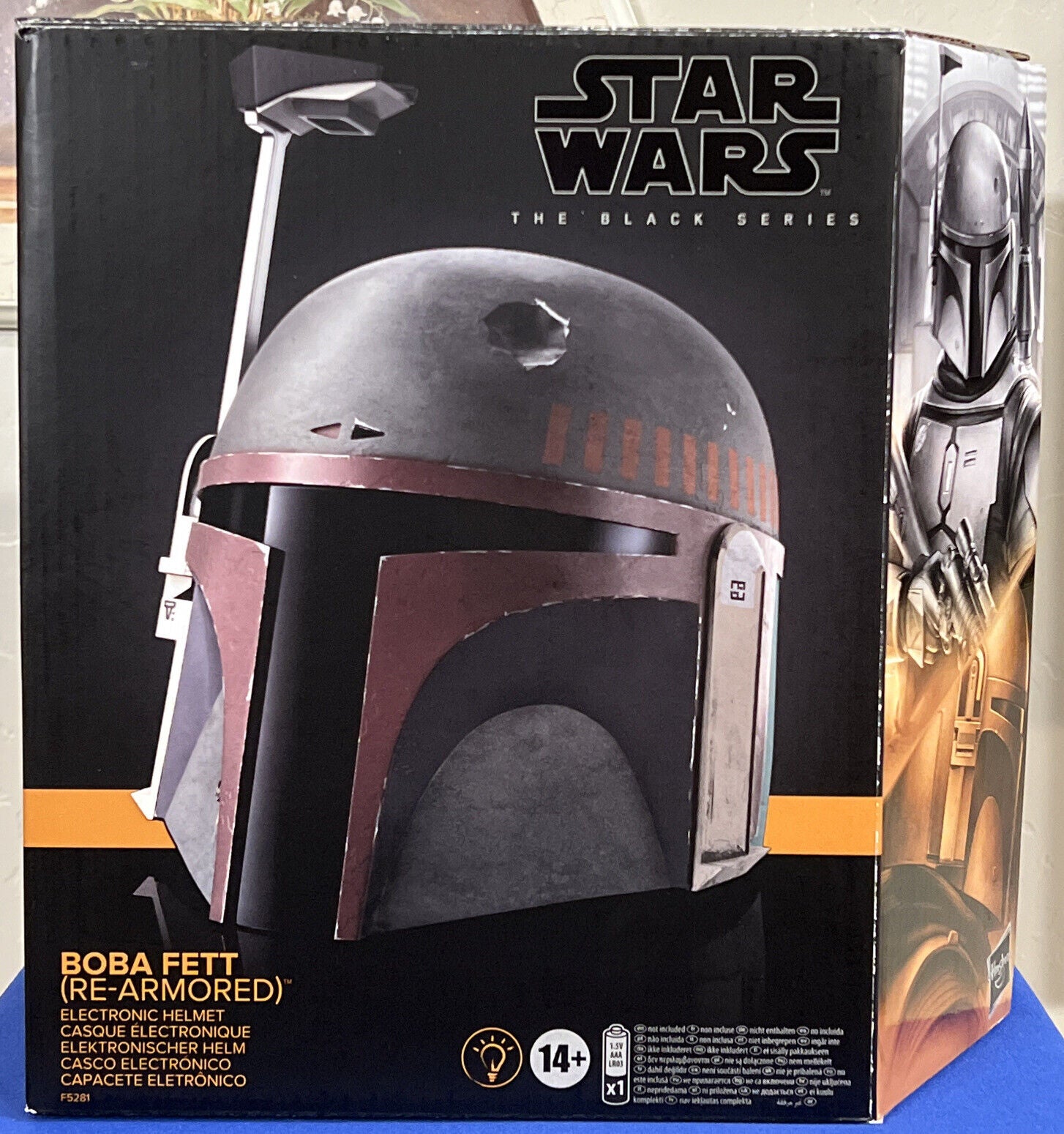 Star Wars Boba Fett electronic life size helmet the Black Series in doos | Old School Toys Star Wars Boba Fett electronic life size helmet the Black Series in doos | Old School Toys